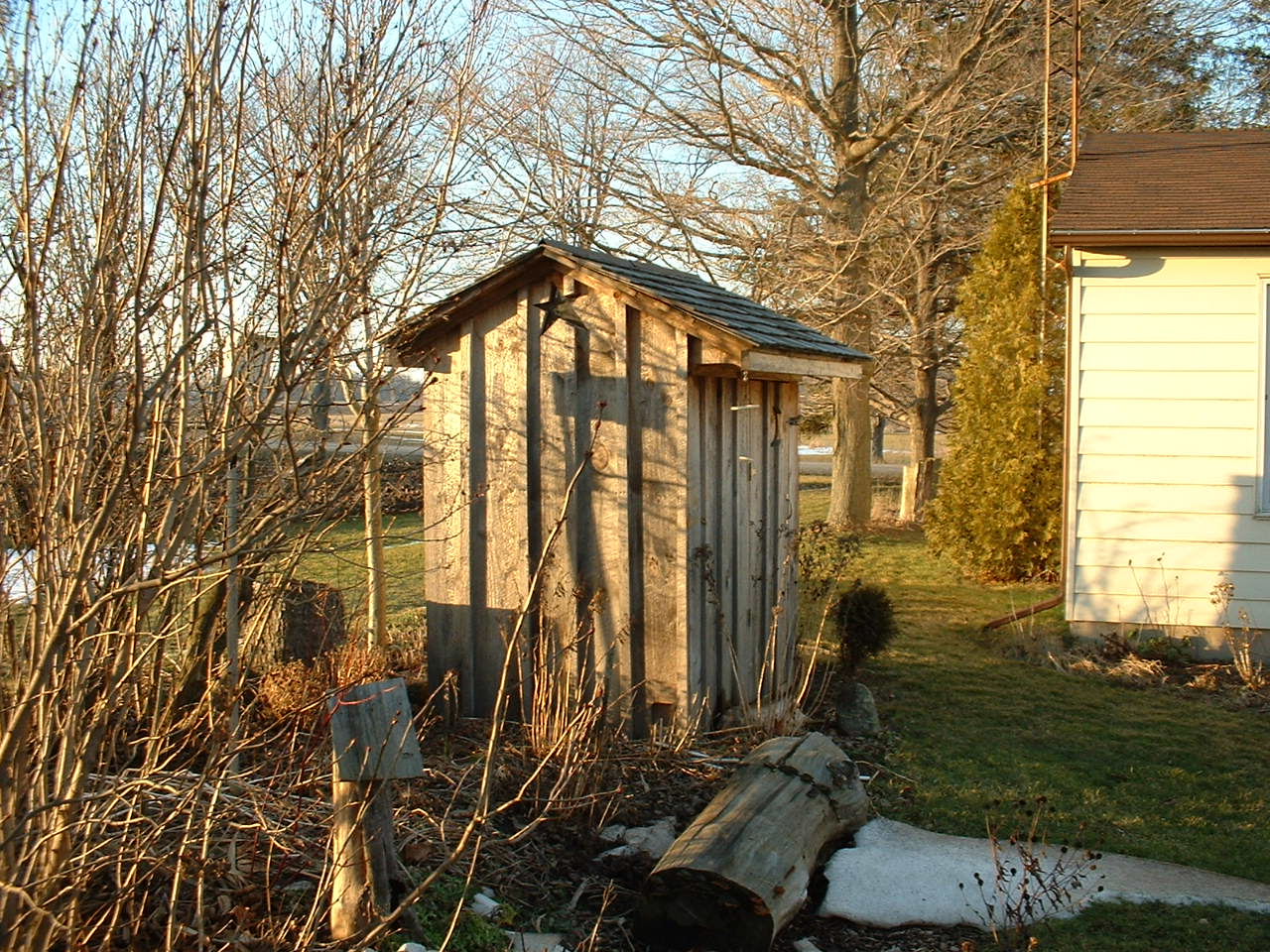 outhouse.jpg